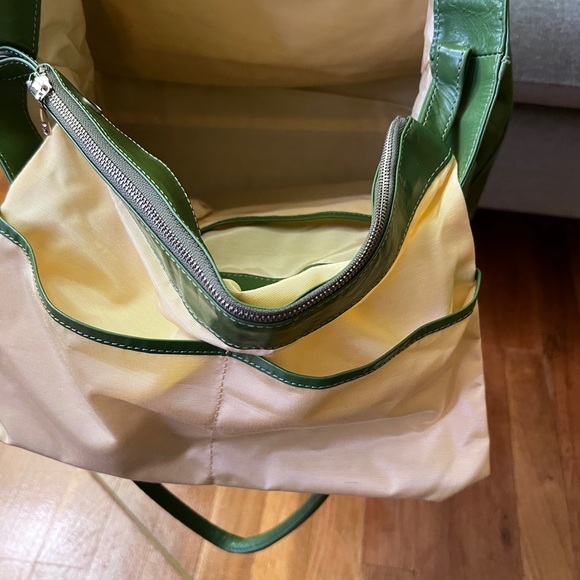 St. Patrick's Day Ready! Hanaa-fu BARCOS Green Leather Tote - Picture 5 of 13